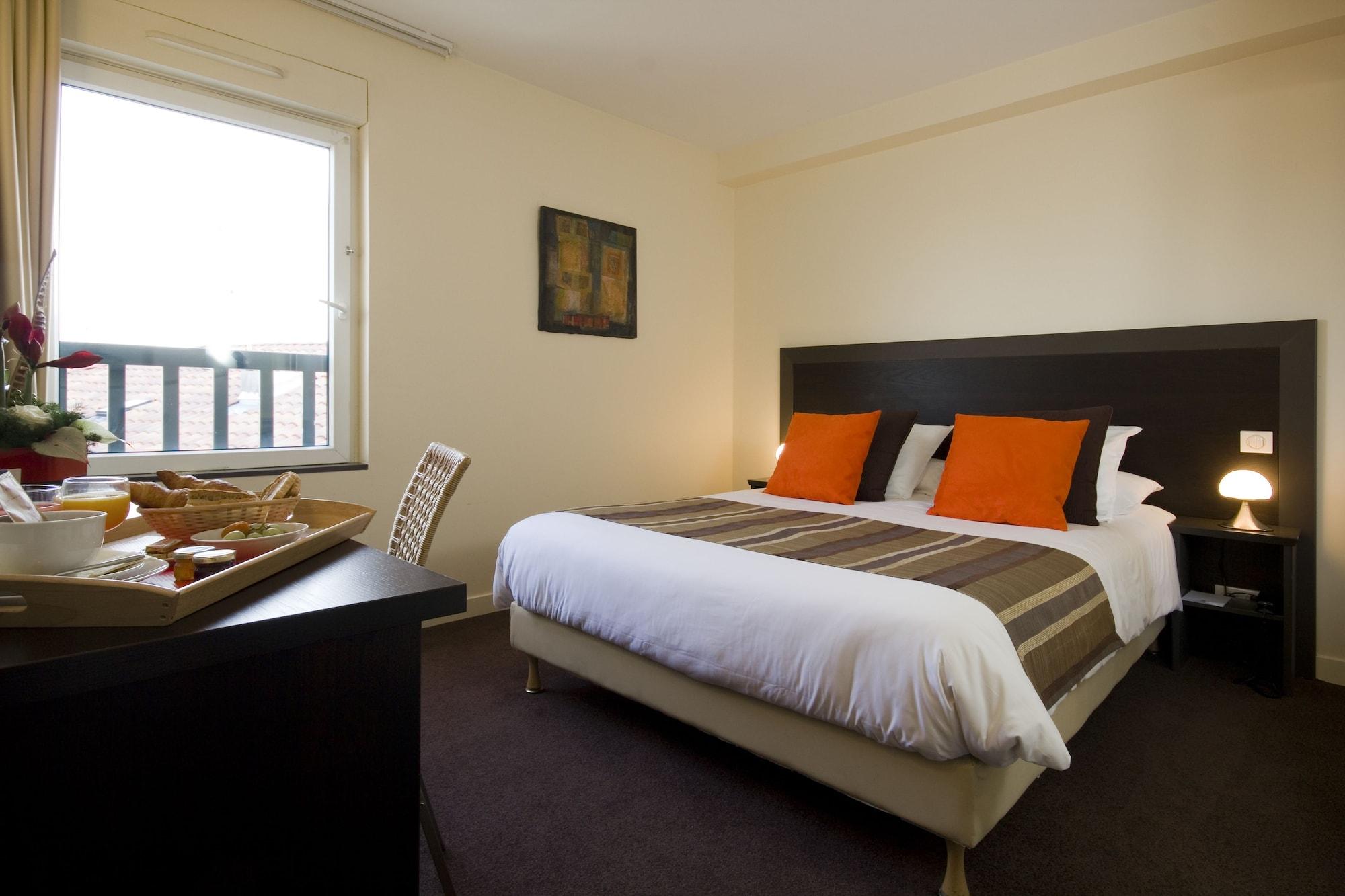 Hotel Le Relais Saint-Jacques Екстериор снимка