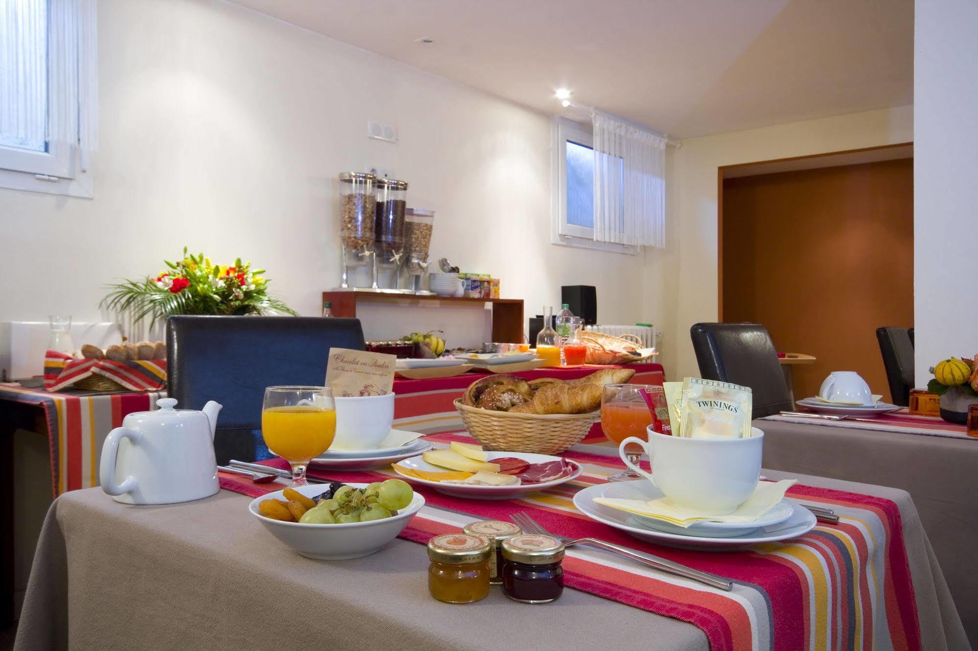 Hotel Le Relais Saint-Jacques Екстериор снимка
