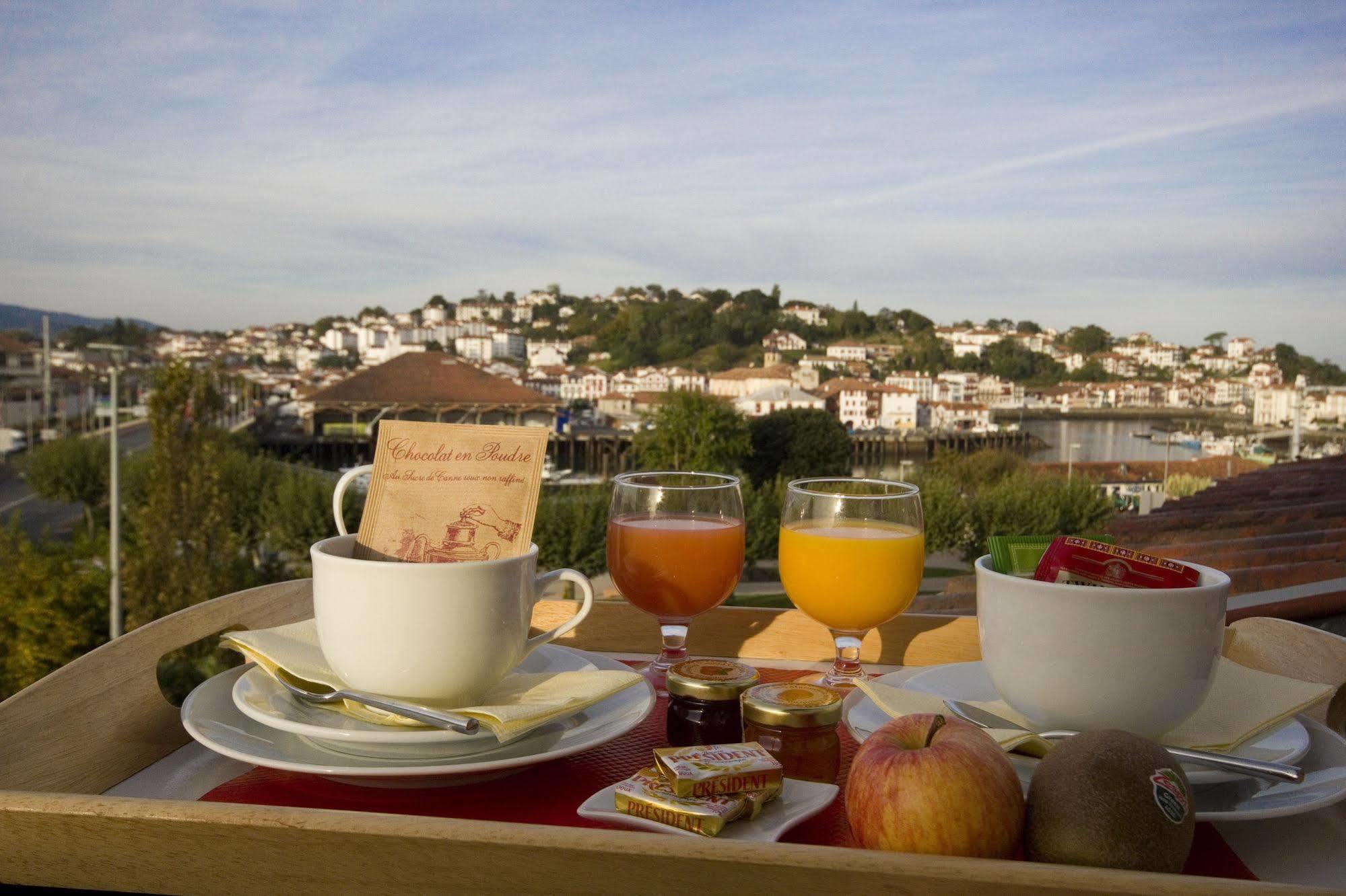 Hotel Le Relais Saint-Jacques Екстериор снимка