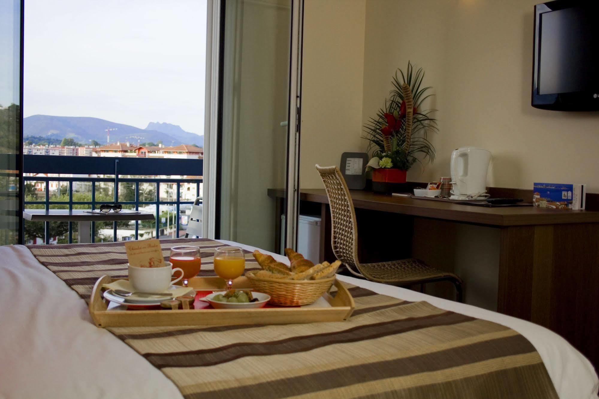Hotel Le Relais Saint-Jacques Екстериор снимка